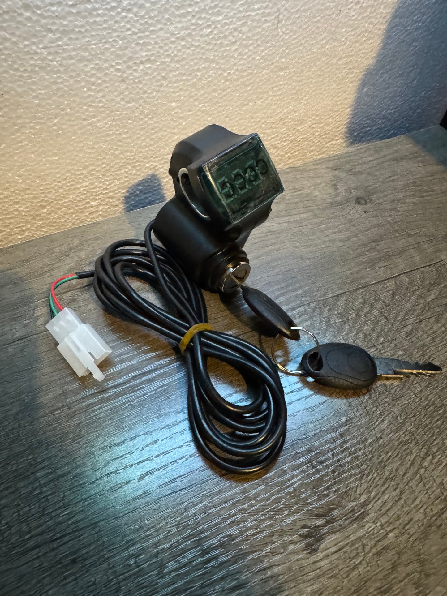 VOLT METER KEY SWITCH